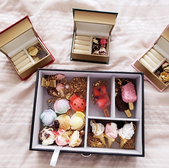 My Q-pot collection ♡ - Picture 6 of 9